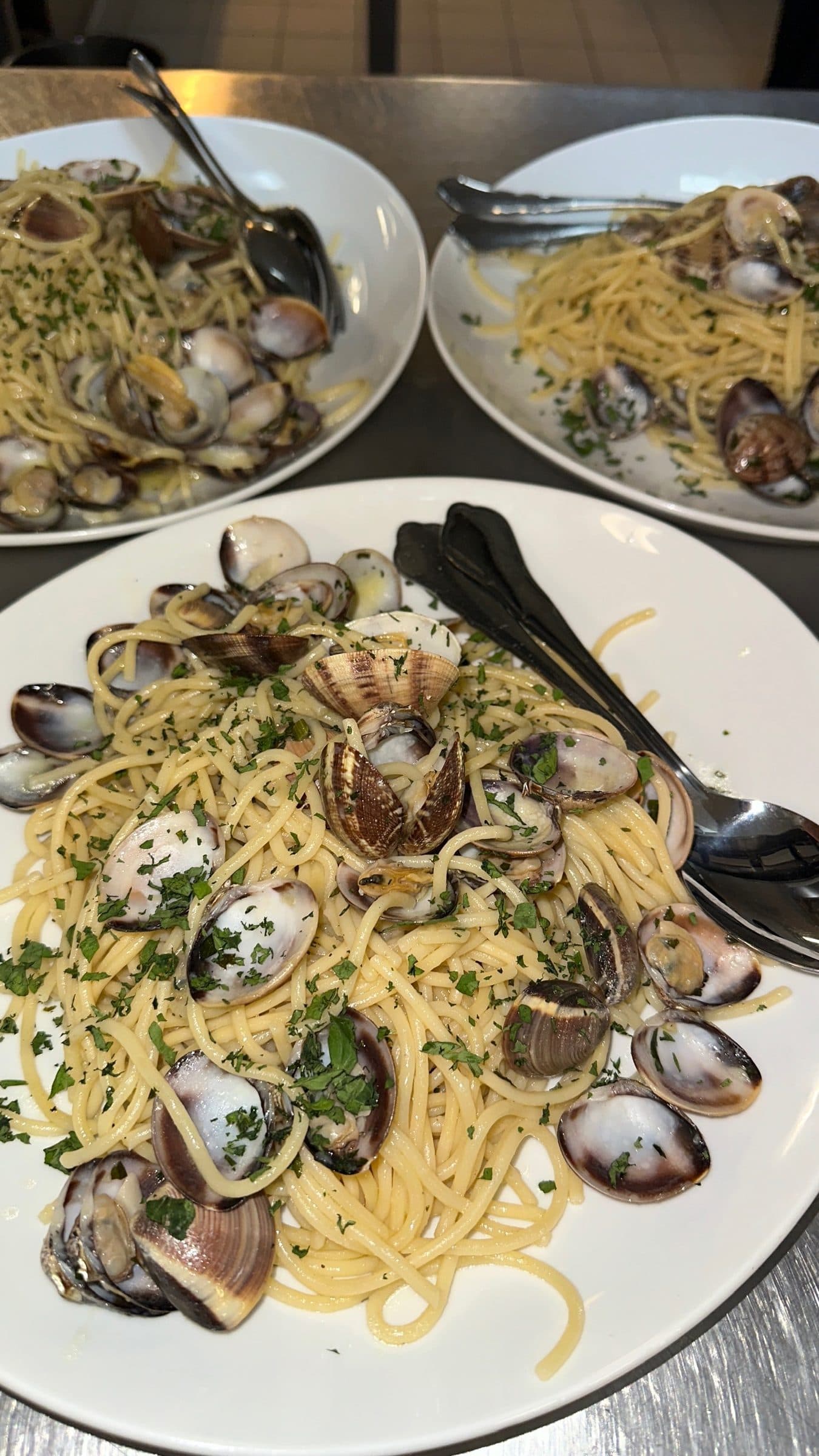 Spaghetti with clams